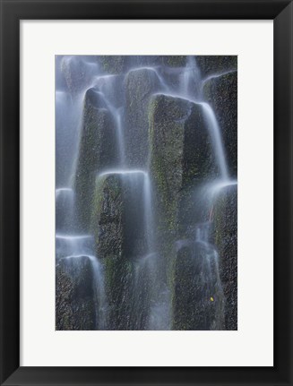 Framed Uwaterfalls Over Basalt Columns, Oregon Print