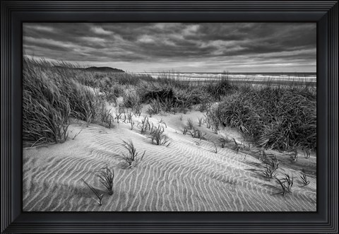 Framed Long Beach, Washington (BW) Print