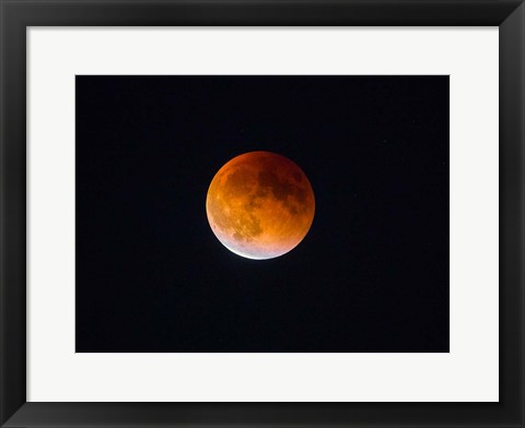 Framed Blood Moon In Seattle Print