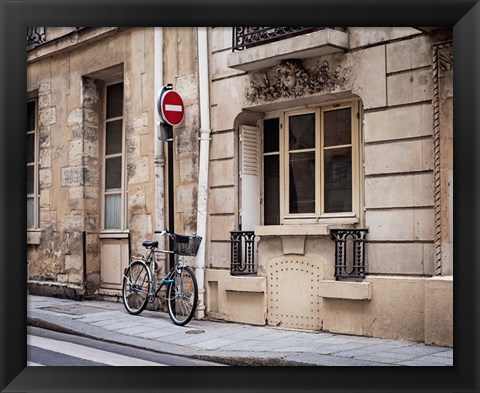 Framed Parked at Ile Saint-Louis Print