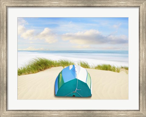 Framed Beachscape Photo III Print