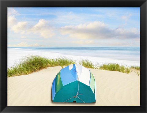 Framed Beachscape Photo III Print