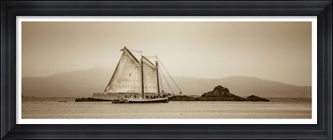 Framed Rounding Pulpit Rock Print