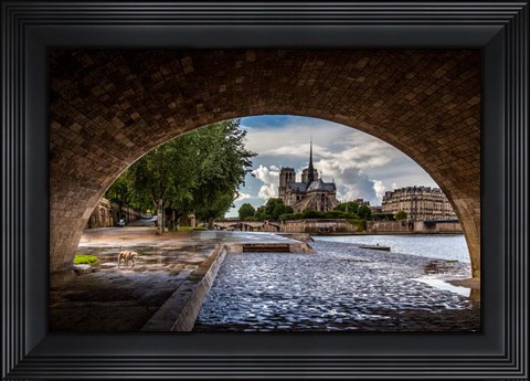 Framed Chien et Notre Dame Print