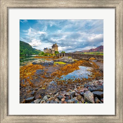 Framed Eilean Donan Castle Print