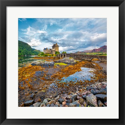 Framed Eilean Donan Castle Print