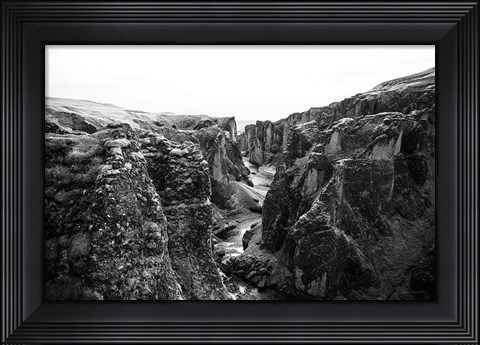 Framed Fjadrargljufur Print
