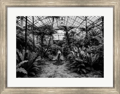 Framed Unconventional Womenscape #2, Jardin d&#39;Hiver (BW) Print