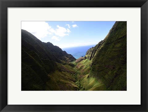 Framed Na Pali Coast State Wilderness Park, Kauai, Hawaii Print