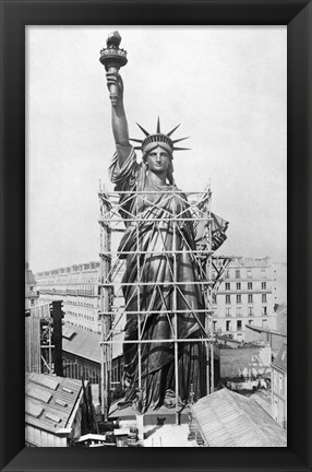 Framed Statue of Liberty under Construction, Paris, 1884 Print