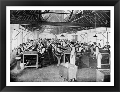 Framed One of the cigar manufacturing departments at Messrs Salmon and Gluckstein&#39;s Ltd Print