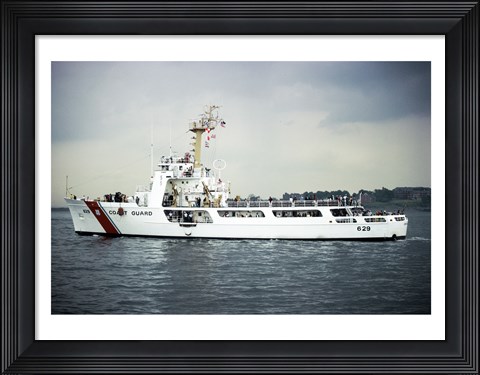 Framed US Coast Guard Cruiser Decisive WMEC-529 Print
