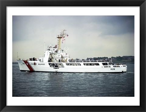 Framed US Coast Guard Cruiser Decisive WMEC-529 Print