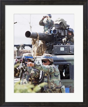Framed South Korea, Soldiers Spot a Target Print