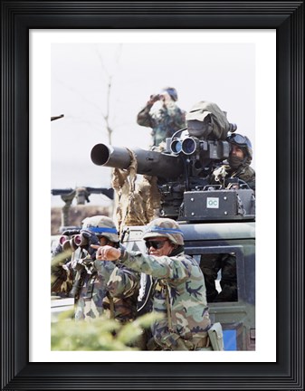 Framed South Korea, Soldiers Spot a Target Print