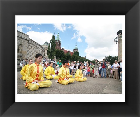 Framed Falun Dafa in Szczecin, Poland August 2007 Print