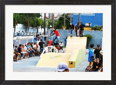 Framed Pista de Skate em poa sao Paulo Brasil Print