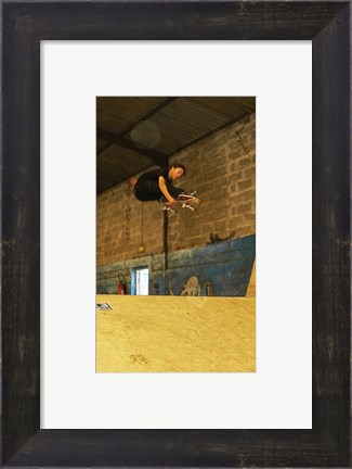 Framed Simon Godet en Melon au Skate Park Alai de Biarritz Print