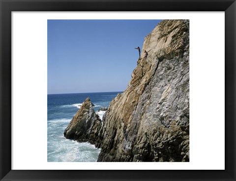 Framed Mexico, Acapulco, La Quebrada, Cliff divers on cliff Print