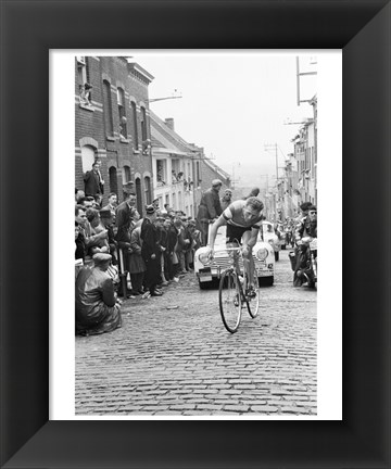 Framed Jaap Kersten in Geraardsbergen Tour de france 1961 Print