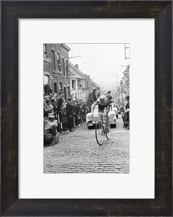 Framed Jaap Kersten in Geraardsbergen Tour de france 1961 Print