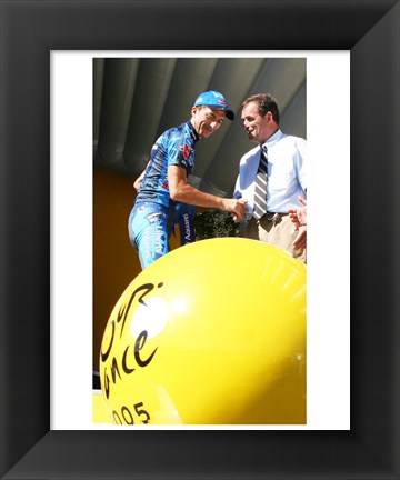 Framed Marcos Serrano, Bernard Hinault, Tour de Francia 2005 Print