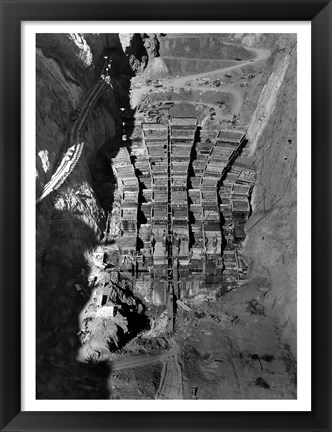 Framed Dam structure as seen from skip on 150-ton cableway. View is made on center line of structure from elevation 1000 Print