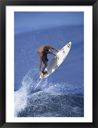 Framed Catching some air Print