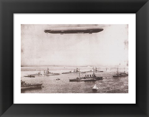 Framed Zeppelin - B&amp;W in the air Print