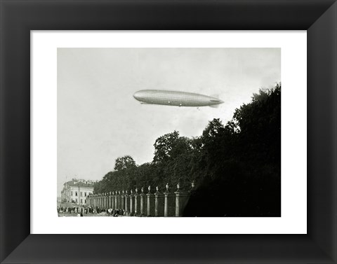 Framed Zeppelin - in the air Print