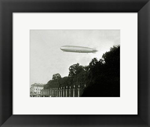 Framed Zeppelin - in the air Print