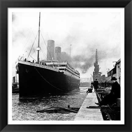 Framed Titanic at the docks of Southampton Print