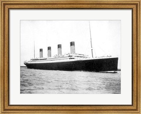 Framed Titanic B&amp;W Print