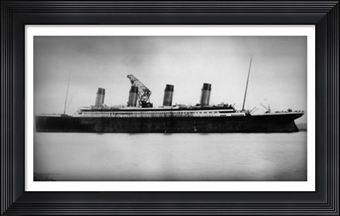 Framed Titanic - In action Print