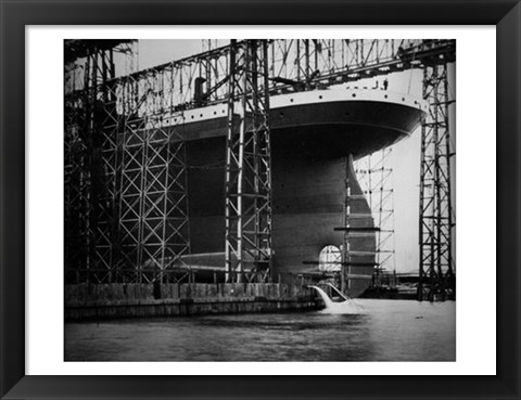 Framed Titanic Constructed at the Harland and Wolff Shipyard in Belfast Photo Print