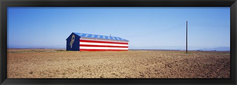 Framed Flag Barn on Highway 41, Fresno, California Print