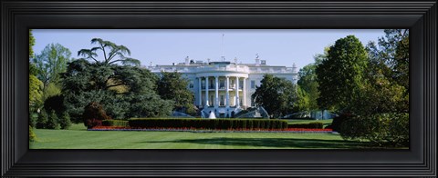 Framed Lawn in front of a government building, White House, Washington DC, USA Print