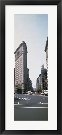 Framed Low angle view of an office building, Flatiron Building, New York City Print