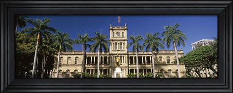 Framed Facade of a government building, Aliiolani Hale, Honolulu, Oahu, Honolulu County, Hawaii, USA Print