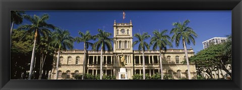 Framed Facade of a government building, Aliiolani Hale, Honolulu, Oahu, Honolulu County, Hawaii, USA Print