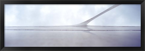 Framed Low angle view of an arch, Gateway Arch, St. Louis, Missouri Print