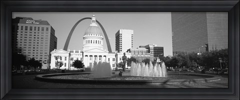 Framed Fountain In Front Of A Government Building, St. Louis, Missouri, USA Print