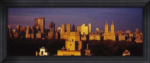 Framed Sun reflecting off buildings in Manhattan, New York City Print