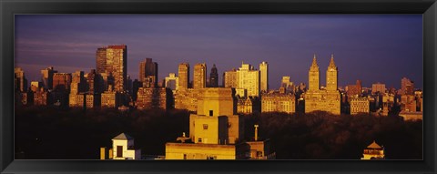 Framed Sun reflecting off buildings in Manhattan, New York City Print