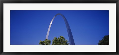 Framed Gateway Arch against a blue sky, St. Louis, Missouri Print