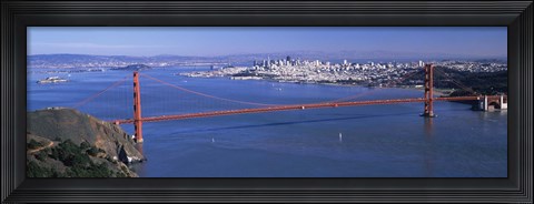 Framed Golden Gate Bridge on a sunny day, San Francisco, California Print
