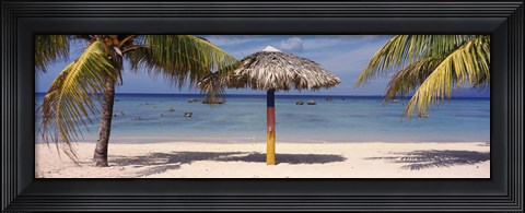 Framed Sunshade on the beach, La Boca, Cuba Print