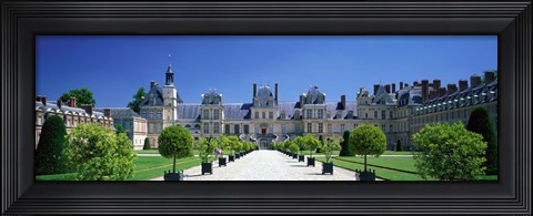 Framed Chateau de Fontainebleau Ile de France France Print