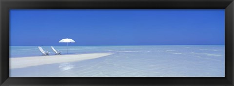 Framed Beach Scene, Digufinolhu, Maldives Print