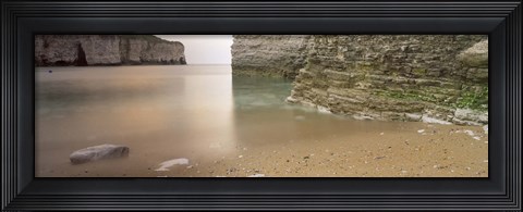 Framed Waterfront Cliffs, North Landing, Flamborough, Yorkshire, England, United Kingdom Print